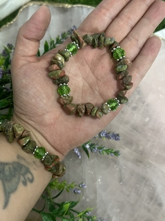 Pulseira cascalhão unakita