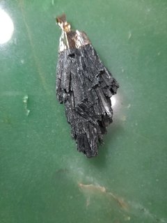 Pingente Cianita Preta banhado(aprox 4à5 cm)