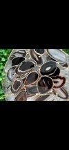Pingente chapa de ágata preta (banho dourado)