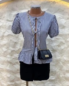 Blusa Listrada - Azul/Branco (Veste 38/40)