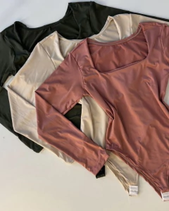 Body Manga Longa Decote - EM VÁRIAS CORES (Veste 38/42)