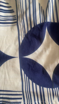 Conjunto Cropped + Short Saia - Estampa Azul (Veste 38/40) na internet