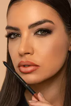 Lápis para Lábios Alta Pigmentação - LFPRO - Maquiagem e Cosméticos | Z Makeup