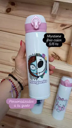 Botella con boton personalizada