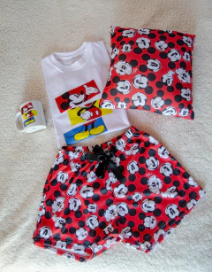 Combo Mickey pijama + almohadón + taza - comprar online