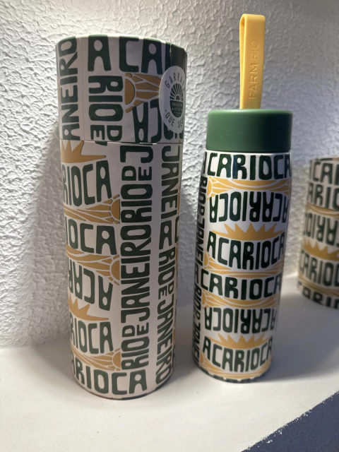 Imagem do Garrafa de 500 ML alças