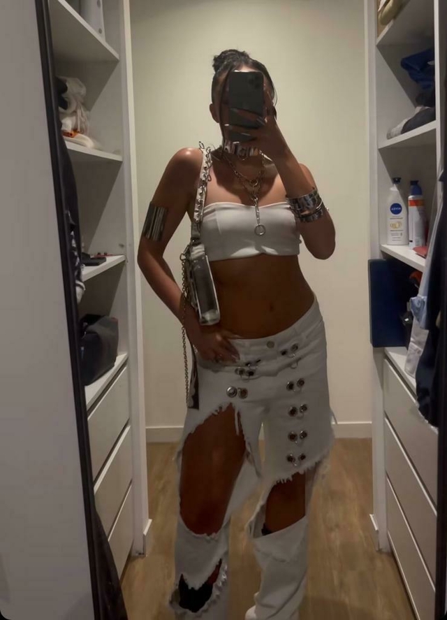 Jean Barcelona Pre Order thumbnail 2