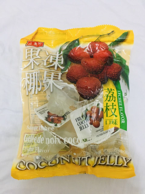 GELATINA DE LICHIA COM COCO