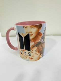 CANECA BTS ROSA na internet