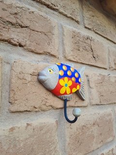 CABIDE PEIXE PATCHWORK AZUL E VERMELHO - comprar online