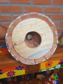 Boneca Luminária em Madeira 40cm Tererê Pátina com Flor Azul - loja online