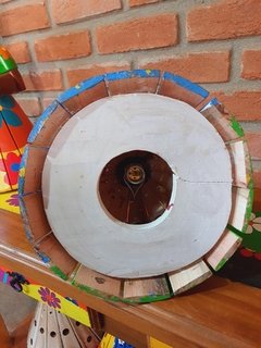 Boneca Luminária em Madeira 40cm Turbante Laranja Saia em Patchwork - Porão da Arte - Lécio e Alcinéia