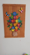 Quadro de Flores e Borboleta em Madeira 40x60 cm