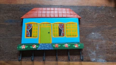 Casinha Porta-chaves Telhado Reto M 30cm - loja online