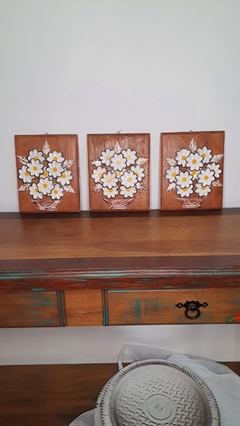 Kit 3 Quadros Flores Brancas Madeira 20X25cm