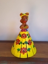 Boneca Luminária em Madeira 40cm Turbate Saia Floral Amarela