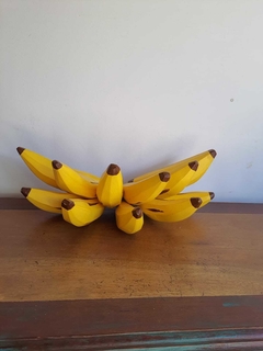 Penca de Banana Amarela em Madeira na internet