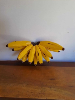 Penca de Banana Amarela em Madeira - comprar online