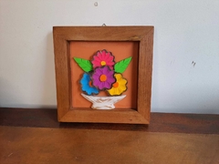 Quadro Flores 22x22cm fundo colorido - comprar online