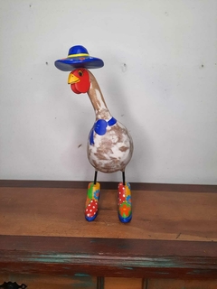 Galinha de Chapéu 44 cm Azul Escuro - comprar online