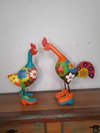 Casal Galo 48 cm e Galinha 46 cm de Sapatos em Madeira Laranja e Azul Piscina