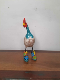 Galinha Florzinha em Madeira 30 cm Azul Piscina - comprar online