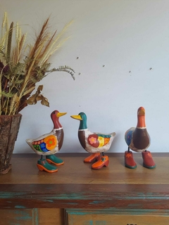 Kit 3 Patos em Madeira Pata de Sapato Verde, Vinho e Laranja - comprar online