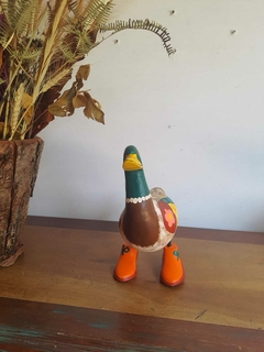 Pato em Madeira Pata de Sapato Verde - comprar online