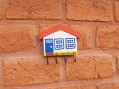 Casinha Porta-chaves telhado triangular - loja online