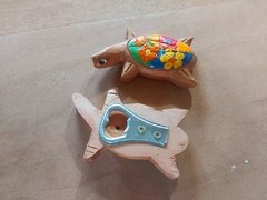 Abridor de garrafas Tartaruga - Porão da Arte - Lécio e Alcinéia