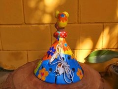 Boneca Luminária em Madeira Turbante Amarelo P na internet