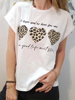 REMERA CORA en internet