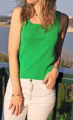 Musculosa Lirio de Hilo - comprar online