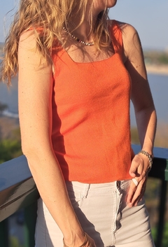 Musculosa Lirio de Hilo - FÉMINA