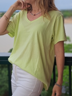 Remera Jazmín - FÉMINA