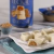Lata Bombom Chocolate Branco com creme de Paçoca Cremosa - traz bombons de 16,5g de puro sabor e equilíbrio para a sua saúde. Uma opção Zero Glúten, Zero Lactose, Zero Açúcar, perfeita para celíacos, intolerantes a lactose, diabéticos ou quem busca uma vi