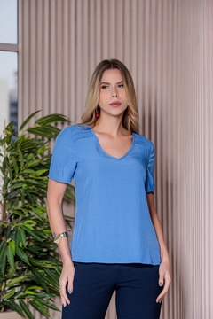 Imagem do BLUSA DECOTE V PALA COM CORDAO - 80.037
