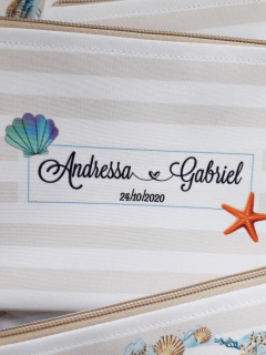 Necessaire Personalizada para Madrinhas Praia na internet