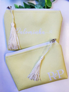 Necessaire Casamento Amarela com Pingente na internet