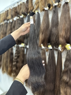 CABELO HUMANO CASTANHO ESCURO 55CM 87 GRAMAS - ETIQUETA PRATA na internet
