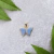 Pingente de Borboleta Pedra Quartzo Azul P - Encanto das Pedras