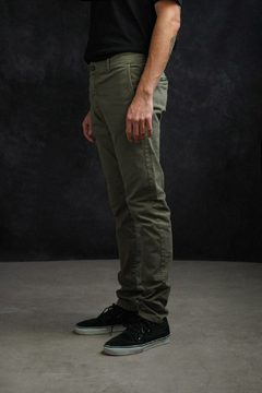 PANTALON CHINO BODACIOUS VERDE - Ubatuba