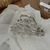 Broche bones