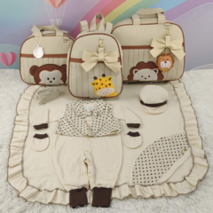 KIT BOLSA MATERNIDADE 3 PEÇAS SAFARI BEGE + SAIDA MATERNIDADE MENINO