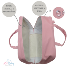 Imagem do KIT BOLSA MATERNIDADE 5 PEÇAS URSO LISTRADO ROSA + SAÍDA MATERNIDADE MENINA