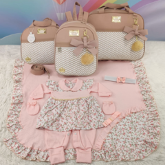 KIT BOLSA MATERNIDADE 3 PEÇAS CHEVRON NUDE + SAIDA MATERNIDADE MENINA - comprar online