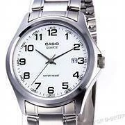 Reloj Casio de hombre con malla de acero. — imagen 2