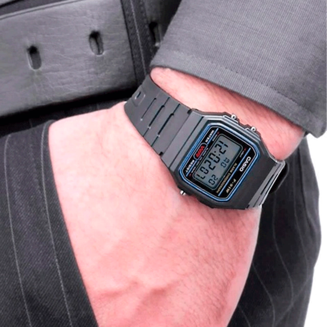 Reloj Casio unisex con malla de silicona