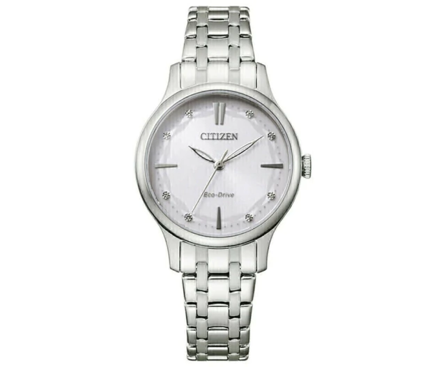 Reloj Citizen de dama de malla de acero . Eco-Drive
