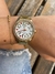 Reloj Knock Out de dama con malla dorada de metal